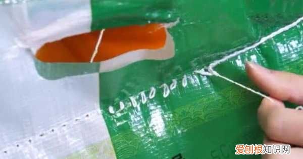 如何快速拆开编织袋米袋面袋,米袋子拆线技巧一拉就开图解