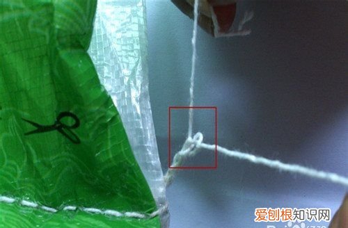 如何快速拆开编织袋米袋面袋,米袋子拆线技巧一拉就开图解