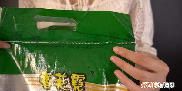如何快速拆开编织袋米袋面袋,米袋子拆线技巧一拉就开图解
