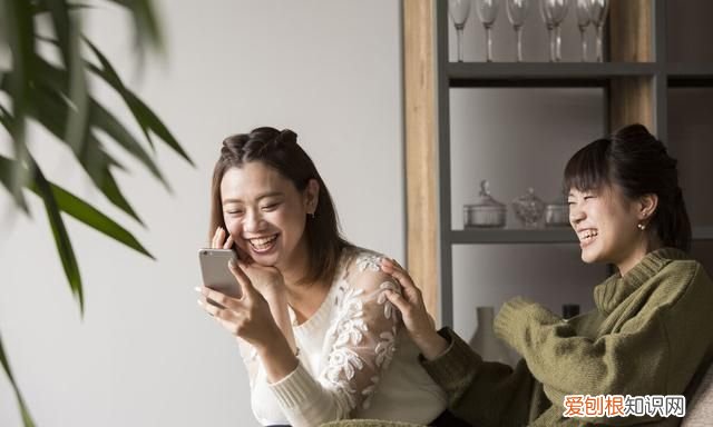 学会这3个哄女人的方法,让女人失去抵抗力的句子