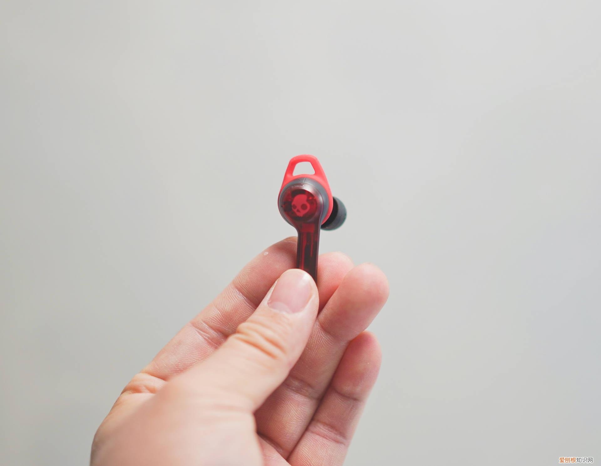 追逐新潮，挑战新活力，Skullcandy indy Evo 百威联名款