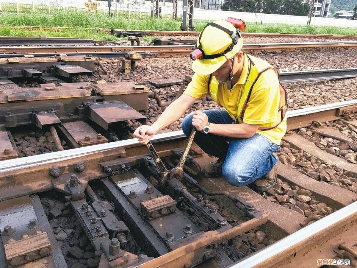 中国高铁离不开日本的“永不松动螺母”?