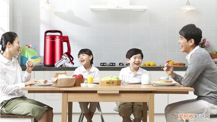 美好一天从早餐开始,中国人的早餐则少不了一杯豆浆