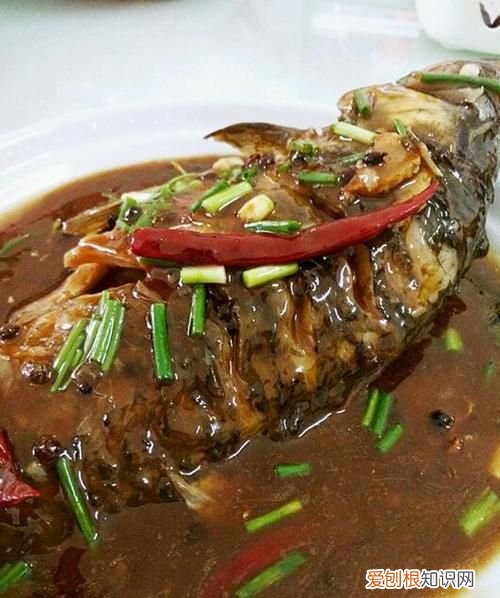 红烧鱼要不要放花椒,红烧鲫鱼可以放花椒