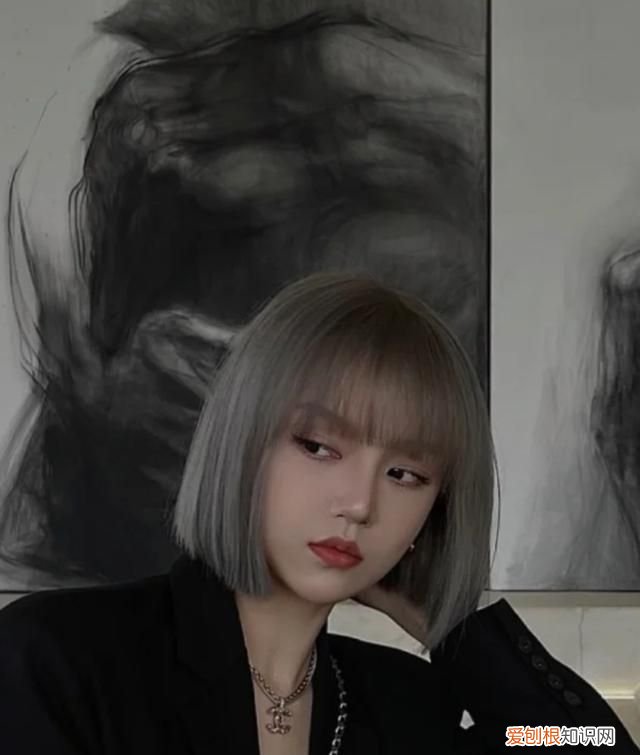 尖形脸或菱形脸适合留什么发型