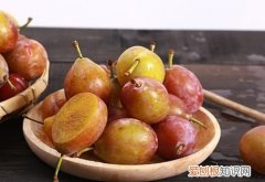 西梅的硬度是多少，西梅皮上的白霜可以吃吗