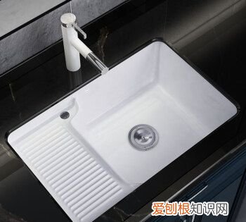 台下盆怎么固定不会掉,陶瓷台下盆怎么固定不会掉