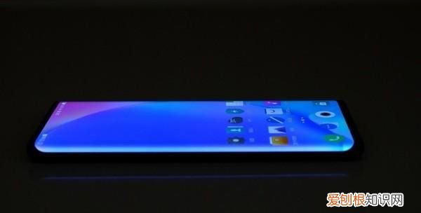 vivonex3官宣无界瀑布屏登场