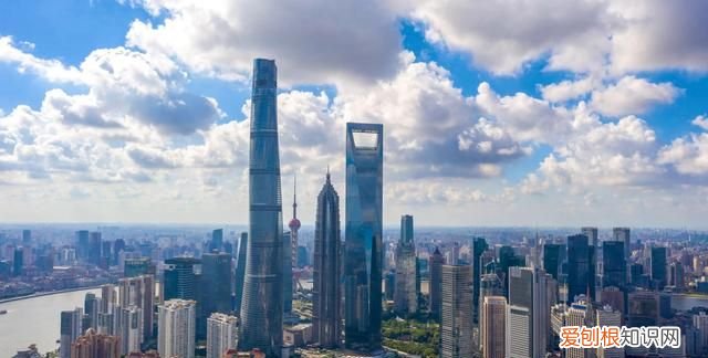 高纬度地区云层的分布规律 为什么低纬度地区云层比较厚