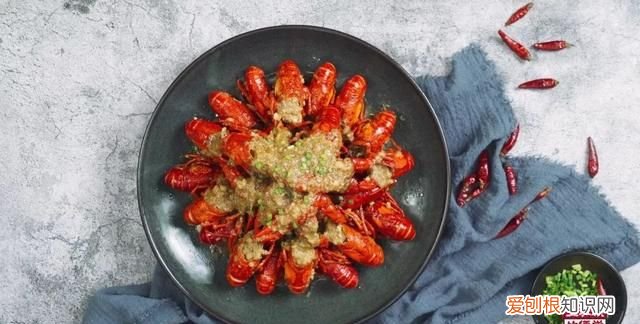 虾黄怎么做才好吃,2斤龙虾怎么做才好吃