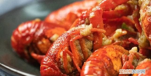 虾黄怎么做才好吃,2斤龙虾怎么做才好吃