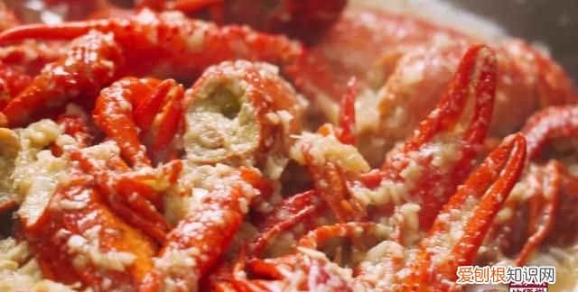 虾黄怎么做才好吃,2斤龙虾怎么做才好吃