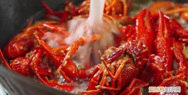 虾黄怎么做才好吃,2斤龙虾怎么做才好吃