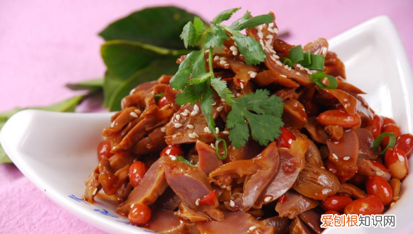 麻辣鸡胗的做法，爆炒香辣鸡脚筋的做法