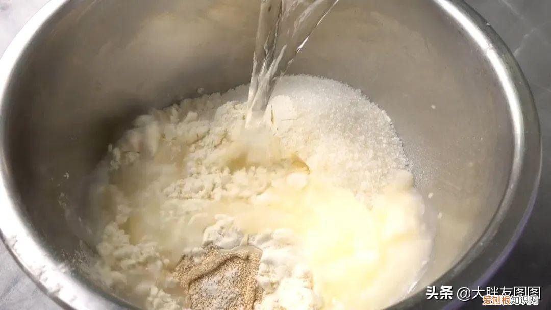 不试一定会后悔的大蒜面包,拉丝芝士配上浓郁蒜香