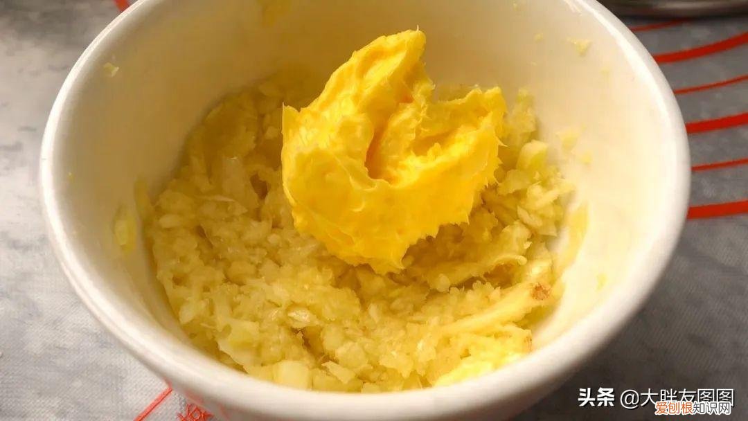 不试一定会后悔的大蒜面包,拉丝芝士配上浓郁蒜香