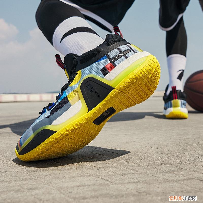 安踏霸道2022新配色曝光！安踏第三品牌代言人凯文-鲁尼亲自上脚