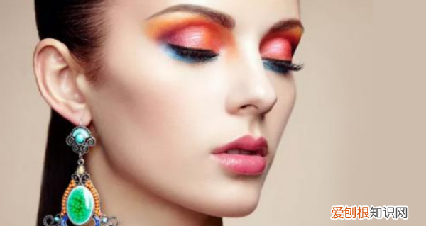 化妆前需要做什么,化妆前脸上要擦哪些