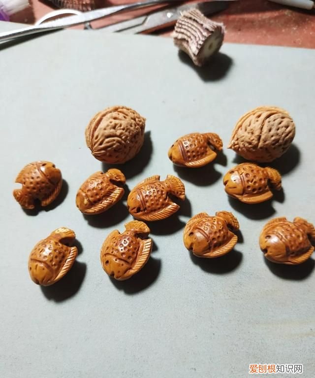 桃核最简单打磨方法,怎样把桃核加工成圆形最好机械化的