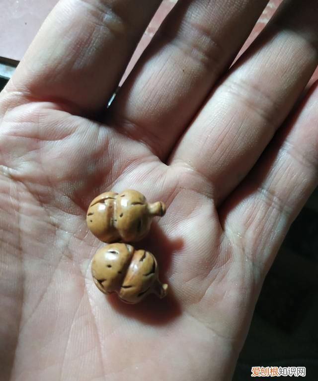 桃核最简单打磨方法,怎样把桃核加工成圆形最好机械化的