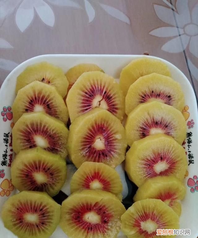 猕猴桃软了怎么保存,猕猴桃软了一股酒味怎么办