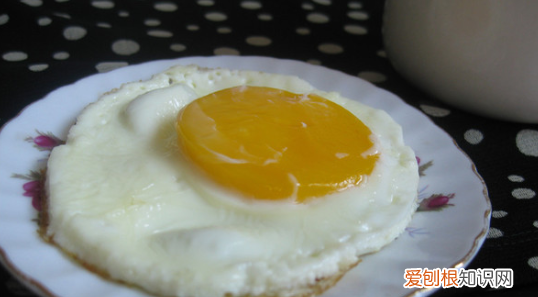 煎鸡蛋的做法,完美二次元煎蛋怎么做