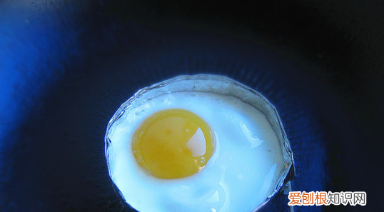 煎鸡蛋的做法,完美二次元煎蛋怎么做
