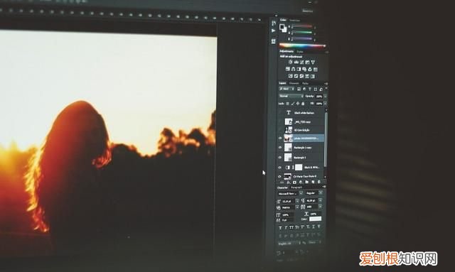 摄影格式用jpg还是j十r