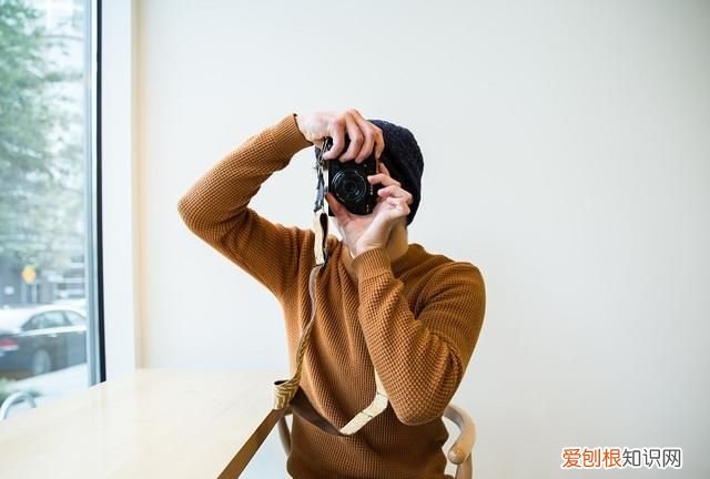 摄影格式用jpg还是j十r