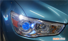 氙气大灯和led大灯哪个亮，LED透镜大灯和氙气大灯哪个好
