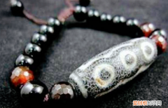 李连杰与九眼天珠的故事