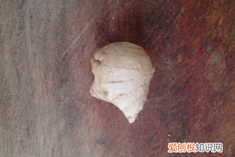 榨生姜汁可以直接喝，鲜榨姜汁可以存放多久