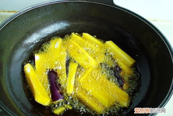 四季豆炒茄子的做法，茄子四季豆土豆的家常做法