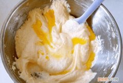 黄油是什么动物做的，黄油是什么做的怎么吃