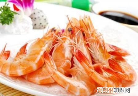 生虾放一夜变红能吃吗，小河虾泡了一夜变红了能吃