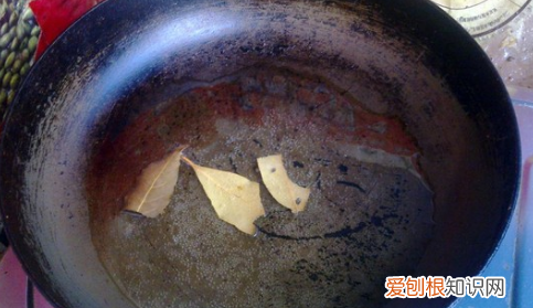 炸串的酱料怎么调制，布袋馍炸串酱料怎么熬