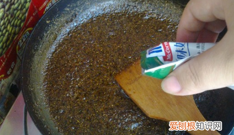 炸串的酱料怎么调制，布袋馍炸串酱料怎么熬