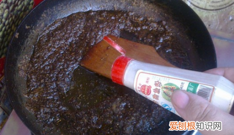 炸串的酱料怎么调制，布袋馍炸串酱料怎么熬