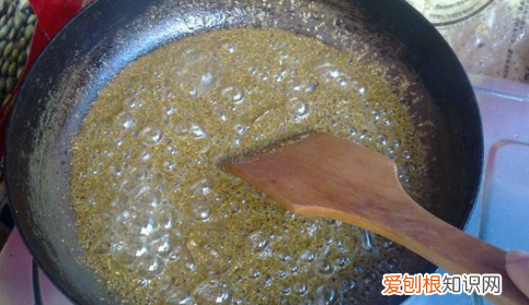 炸串的酱料怎么调制，布袋馍炸串酱料怎么熬