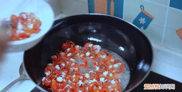 虾球怎么烧，虾球怎么做