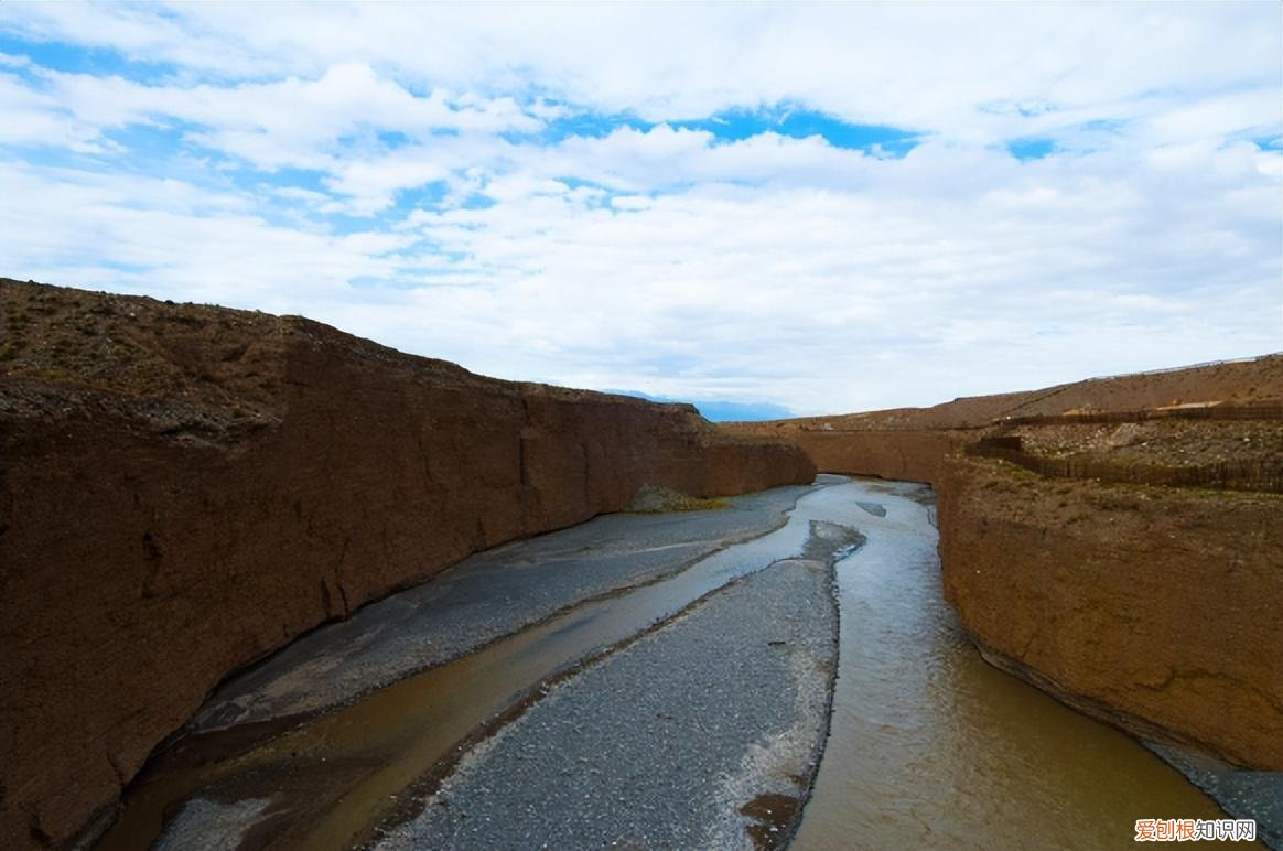 悬臂长城还是悬壁长城