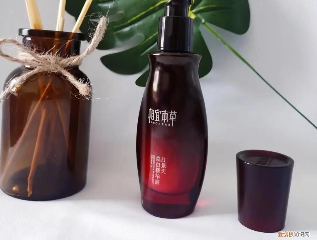 女人不管什么肤质,功效护肤品别乱用,这5款精华才是物超所值