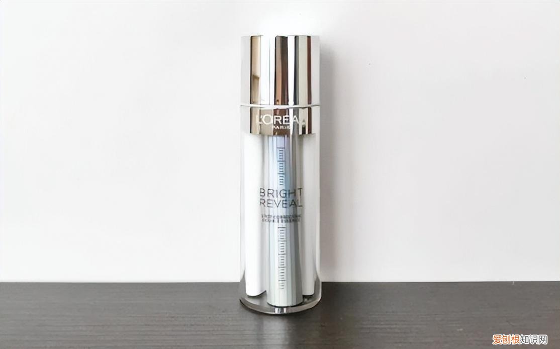 女人不管什么肤质,功效护肤品别乱用,这5款精华才是物超所值