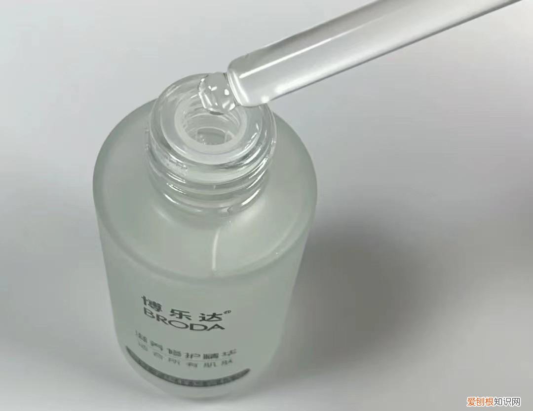 女人不管什么肤质,功效护肤品别乱用,这5款精华才是物超所值