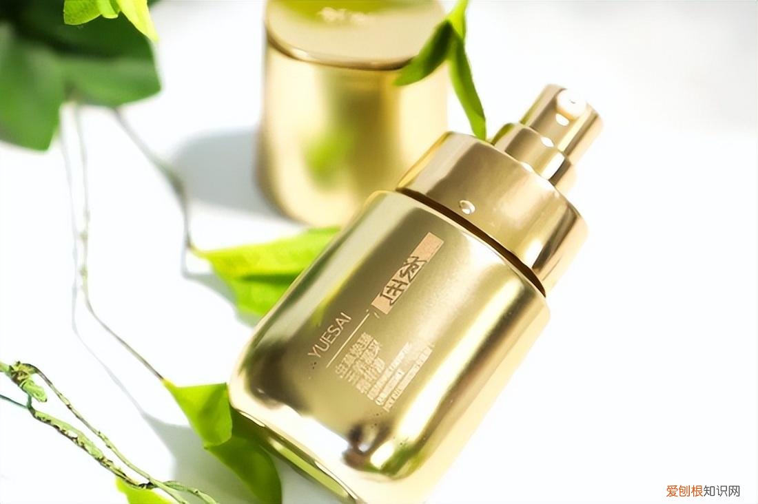 女人不管什么肤质,功效护肤品别乱用,这5款精华才是物超所值