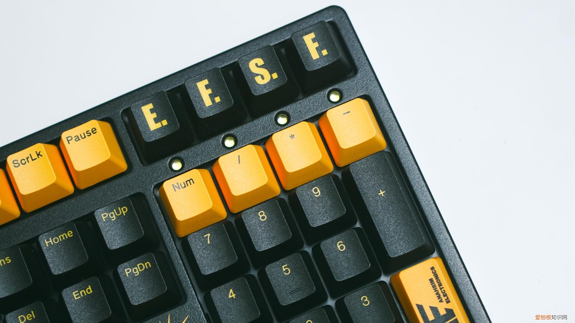 联名键盘入坑首选?IKBC C210报丧女妖 系列