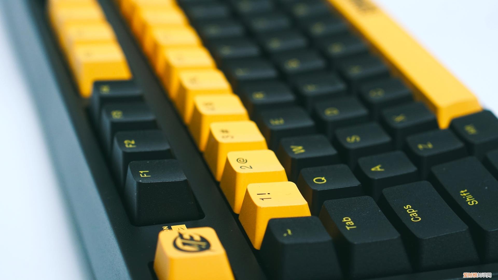 联名键盘入坑首选?IKBC C210报丧女妖 系列