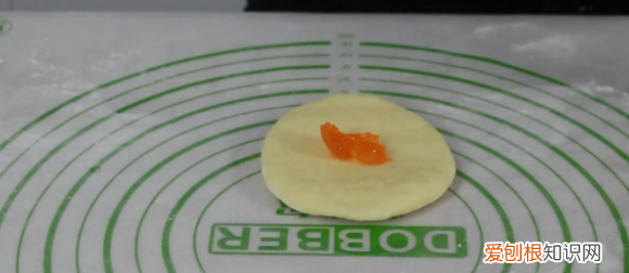 如何做面包 电饭锅，怎样用电饭煲做面包