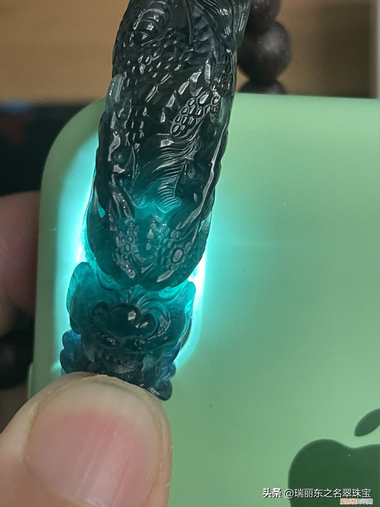 湖水蓝是什么颜色