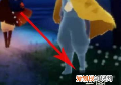 光遇白鸟斗篷复刻先祖兑换图，光遇禁阁一楼四人门怎么卡进去